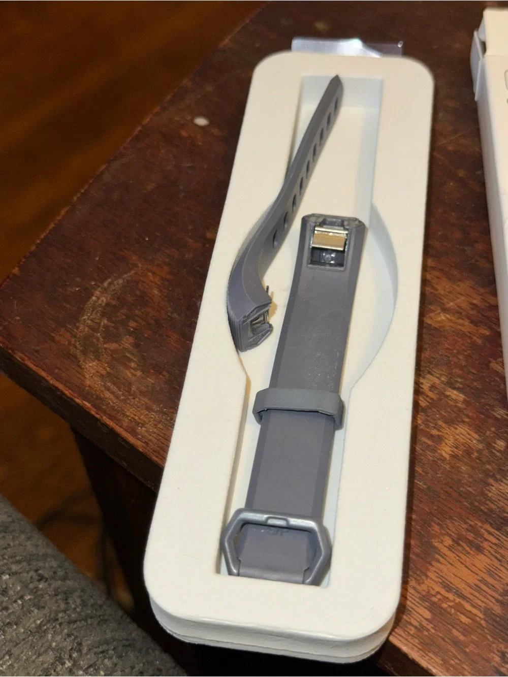 henoda Fitbit Replacement Silicone Band in Gray